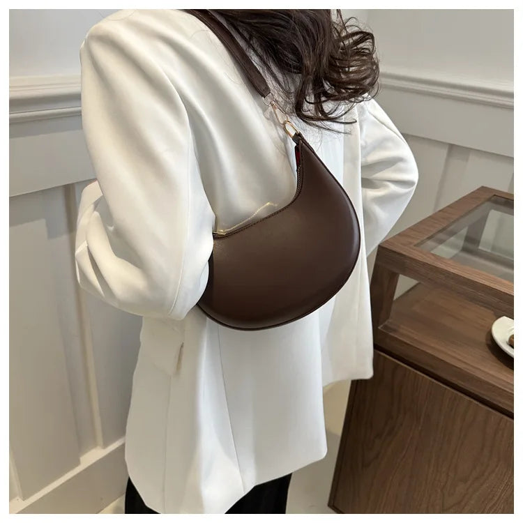Luné Crescent Bag - Coffee