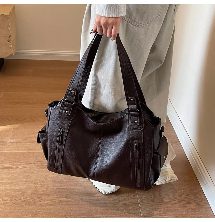 The Valmont Luxe Carryall - Coffee