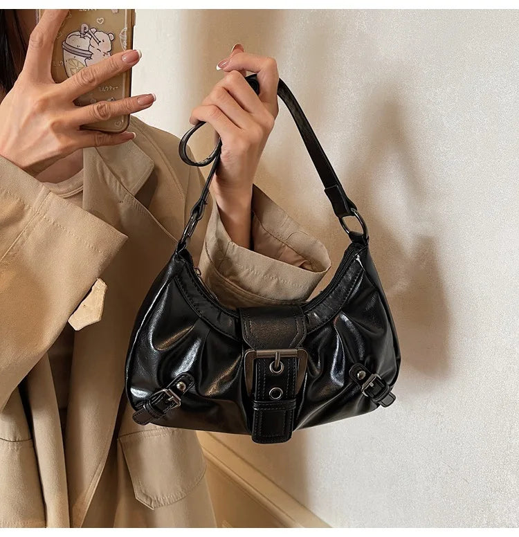 Monroe Buckle Shoulder Bag (Black)