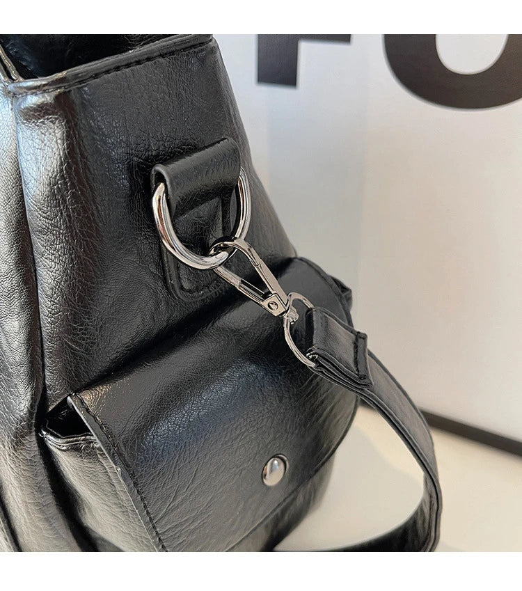 The Valmont Luxe Carryall - Black
