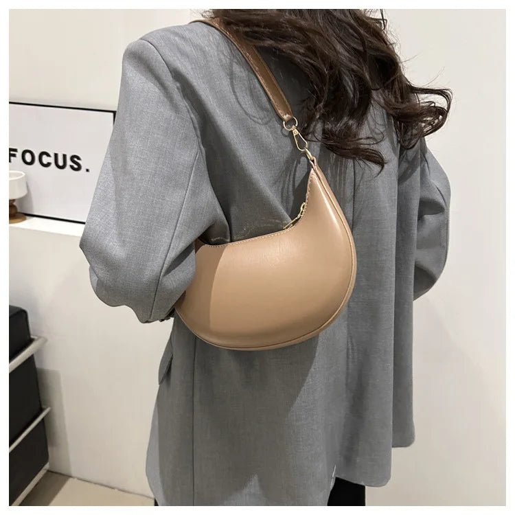 Luné Crescent Bag - Khaki