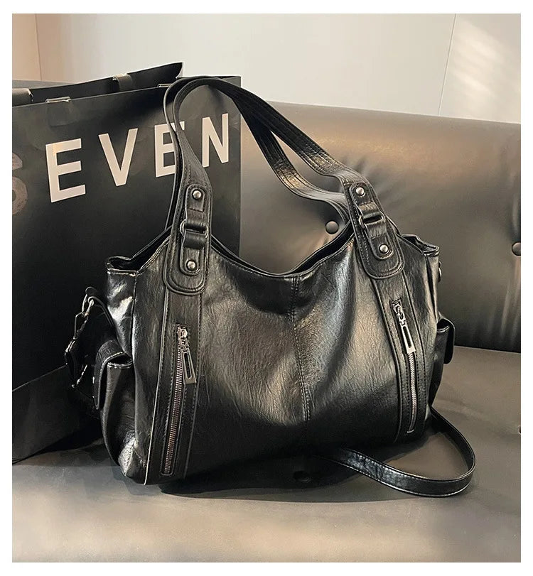 The Valmont Luxe Carryall - Black