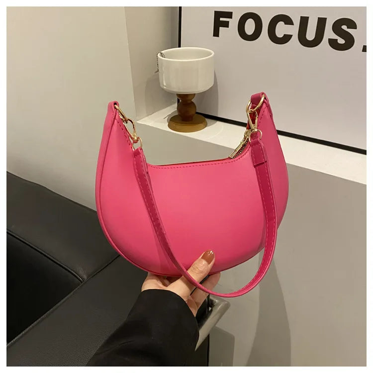 Luné Crescent Bag - Pink