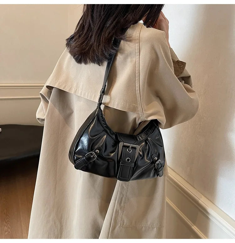 Monroe Buckle Shoulder Bag (Black)