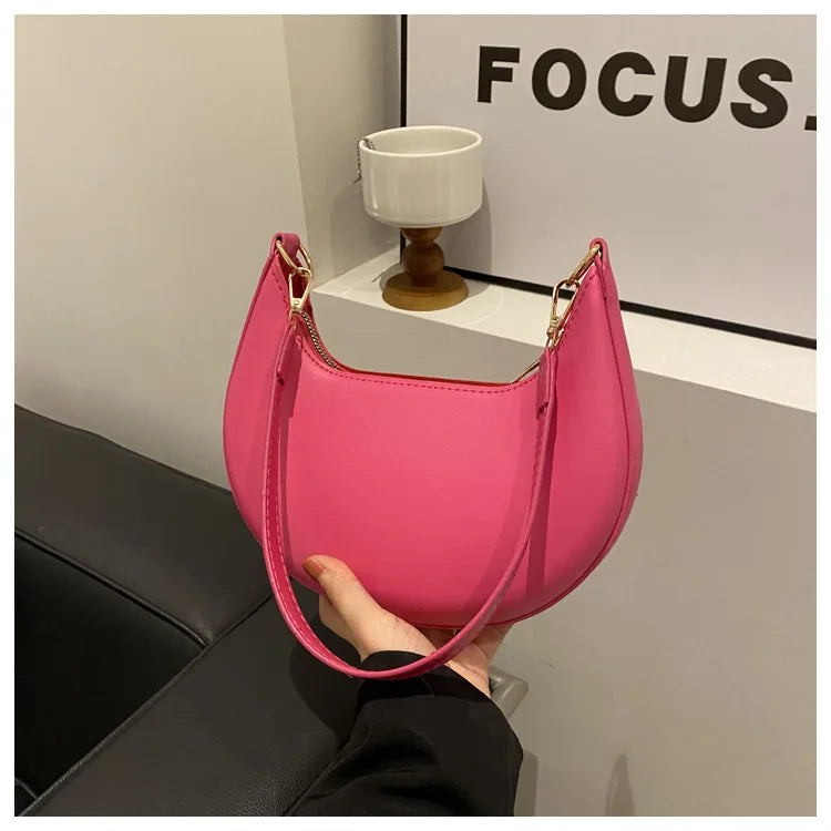 Luné Crescent Bag - Pink